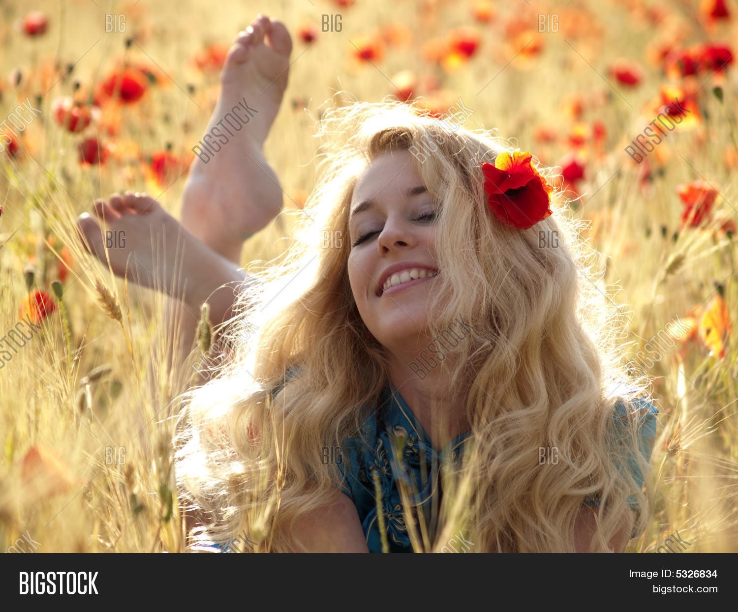 Босая ножка знатной рабыни