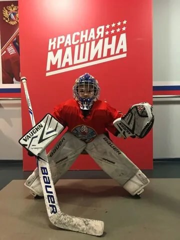 Красная машина