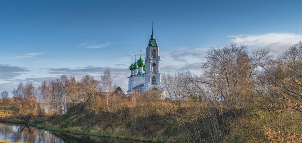 Наверное просто не повезло. Случай из доковидной жизни провинциального города Пьеса