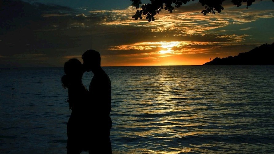 И только волны