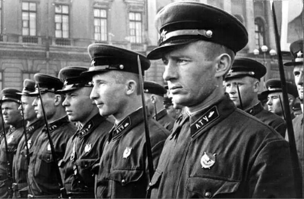 Подготовка командных кадров в СССР. Военные академии училища и школы и курсы.