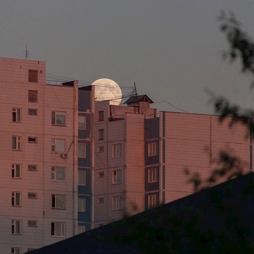 Море бетонных стен