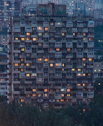 Розовый единорог