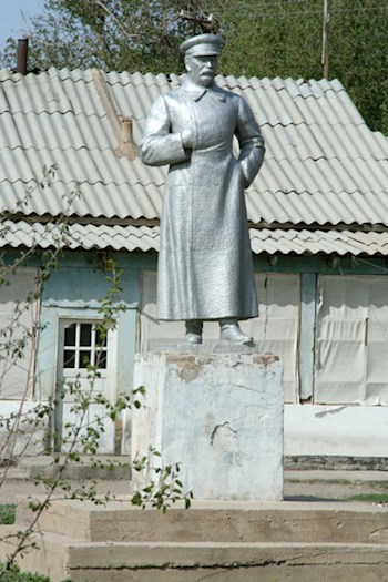 Жить стало лучше, жить стало веселее