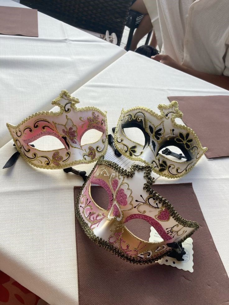 Рок группа в масках